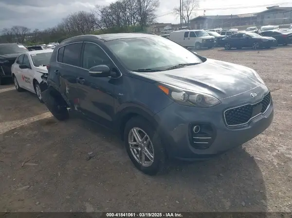 KNDPMCAC9J7363466 2018 KIA SPORTAGE - Image 1