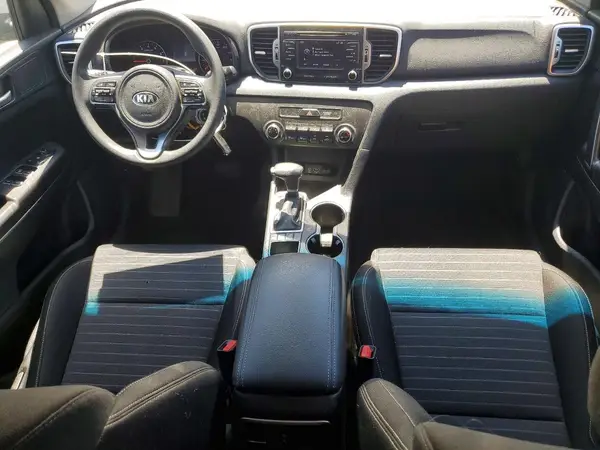 KNDPMCAC9J7370112 2018 KIA SPORTAGE - Image 8