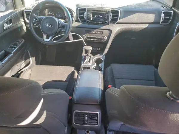 KNDPMCAC9J7378307 2018 KIA SPORTAGE - Image 8