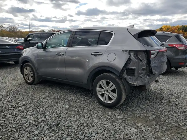 KNDPMCAC9J7382096 2018 KIA SPORTAGE - Image 2