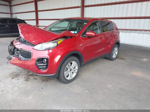 KNDPMCAC9J7386293 2018 KIA SPORTAGE - Image 2