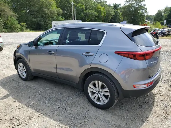 KNDPMCAC9J7395527 2018 KIA SPORTAGE - Image 2