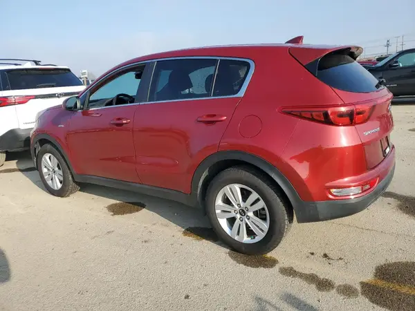 KNDPMCAC9J7396984 2018 KIA SPORTAGE - Image 2