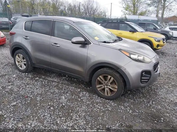 KNDPMCAC9J7397178 2018 KIA SPORTAGE - Image 1