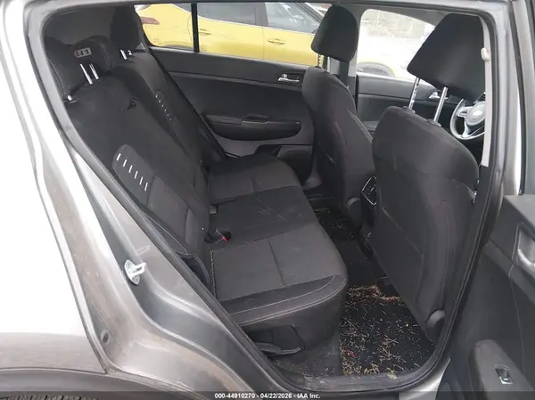 KNDPMCAC9J7397178 2018 KIA SPORTAGE - Image 8
