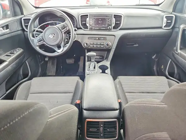 KNDPMCAC9J7400712 2018 KIA SPORTAGE - Image 8