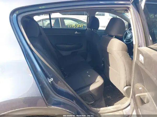 KNDPMCAC9J7424668 2018 KIA SPORTAGE - Image 8