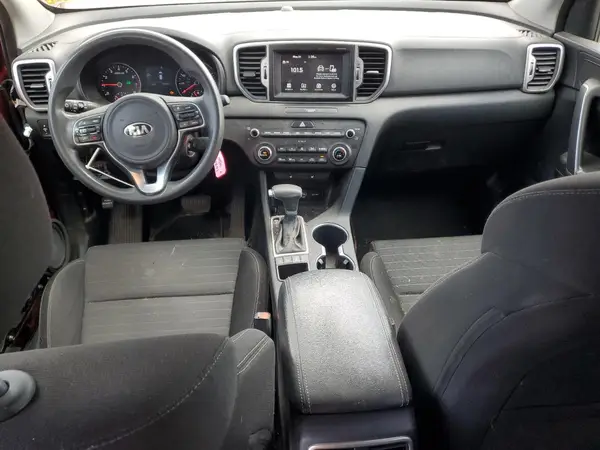 KNDPMCAC9J7427604 2018 KIA SPORTAGE - Image 8