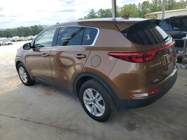 KNDPMCAC9J7440062 2018 KIA SPORTAGE - Image 2