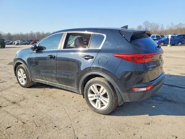 KNDPMCAC9J7446170 2018 KIA SPORTAGE - Image 2