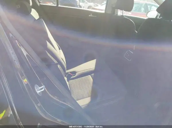 KNDPMCAC9J7447013 2018 KIA SPORTAGE - Image 8