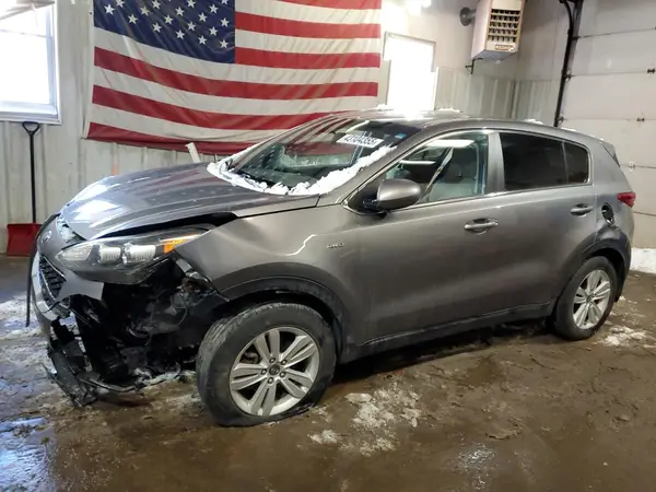 KNDPMCAC9J7447528 2018 KIA SPORTAGE - Image 1