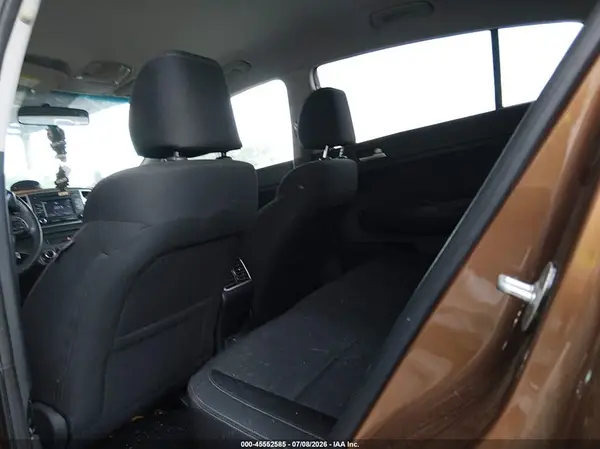 KNDPMCAC9J7447724 2018 KIA SPORTAGE - Image 8