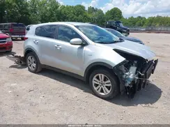KNDPMCAC9J7448260 2018 KIA SPORTAGE