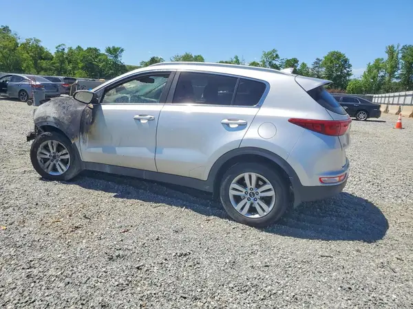 KNDPMCAC9J7459078 2018 KIA SPORTAGE - Image 2