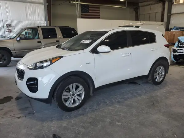 KNDPMCAC9J7465365 2018 KIA SPORTAGE - Image 1