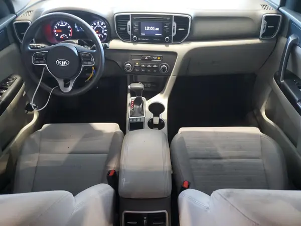 KNDPMCAC9J7465365 2018 KIA SPORTAGE - Image 8