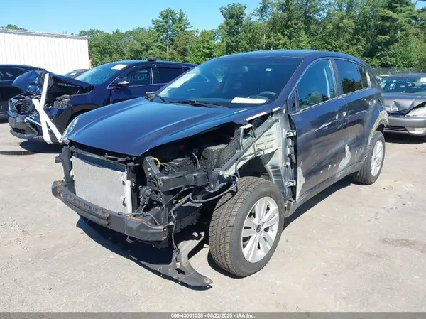 KNDPMCAC9K7491255 2019 KIA SPORTAGE - Image 2