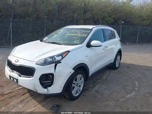 KNDPMCAC9K7501380 2019 KIA SPORTAGE - Image 2