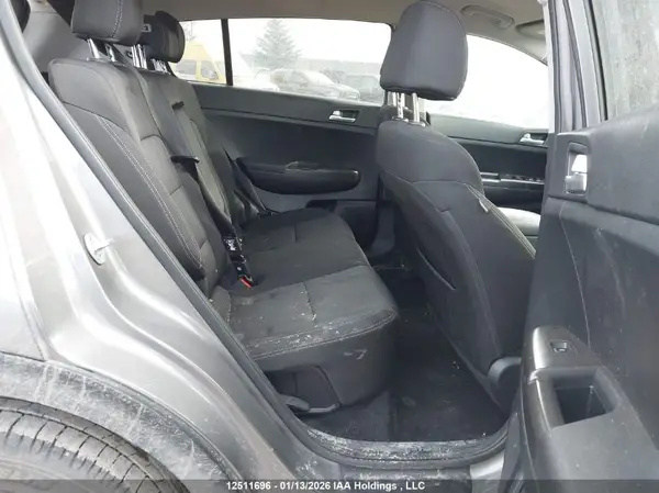 KNDPMCAC9K7501752 2019 KIA SPORTAGE - Image 8