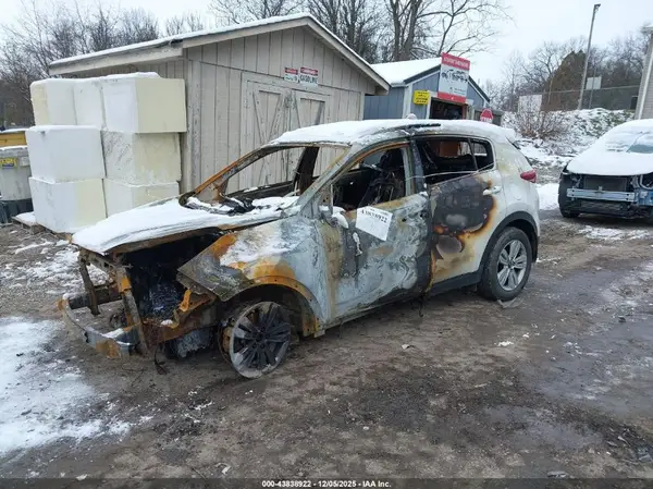 KNDPMCAC9K7528062 2019 KIA SPORTAGE - Image 2