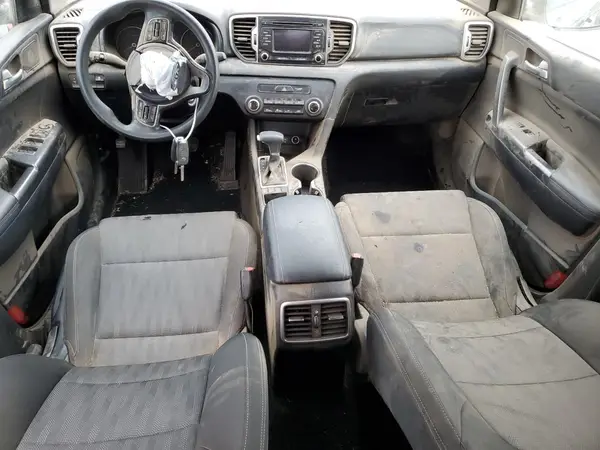 KNDPMCAC9K7536016 2019 KIA SPORTAGE - Image 8