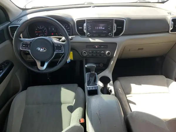 KNDPMCAC9K7541006 2019 KIA SPORTAGE - Image 8