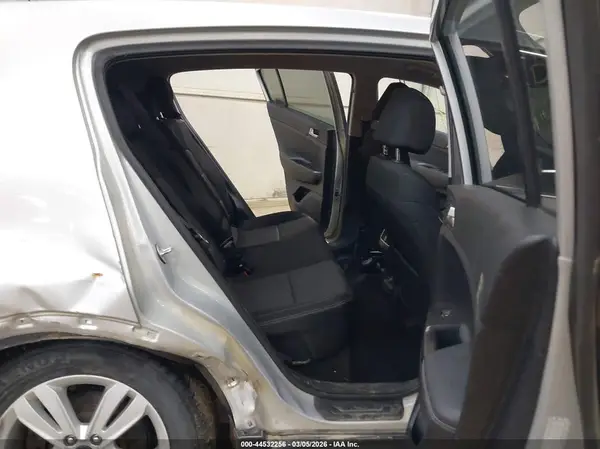KNDPMCAC9K7562891 2019 KIA SPORTAGE - Image 8