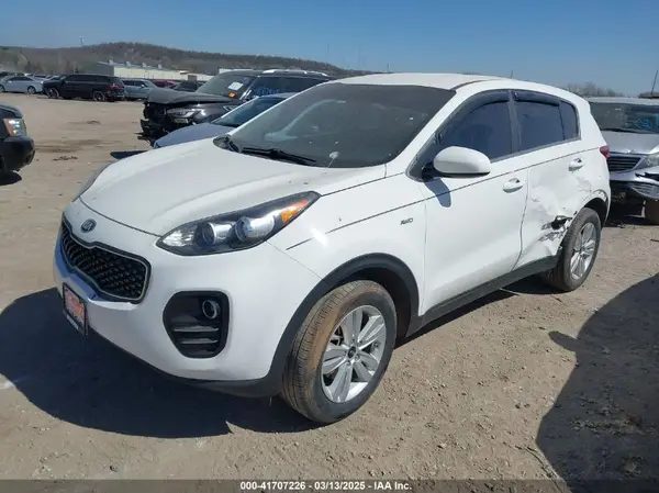 KNDPMCAC9K7575642 2019 KIA SPORTAGE - Image 2