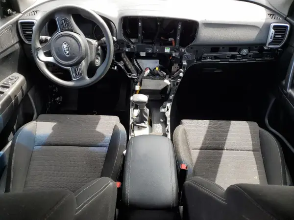 KNDPMCAC9K7579156 2019 KIA SPORTAGE - Image 8