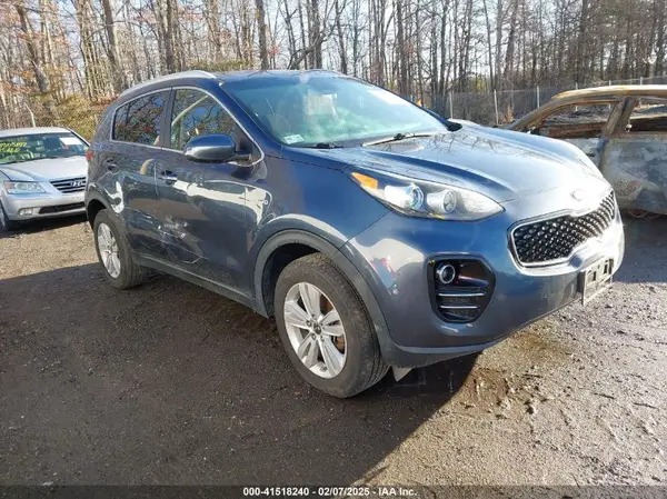 KNDPMCAC9K7600099 2019 KIA SPORTAGE - Image 1