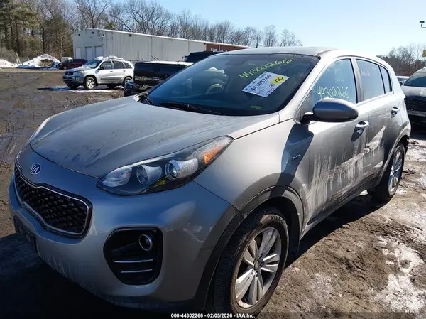 KNDPMCAC9K7602290 2019 KIA SPORTAGE - Image 2