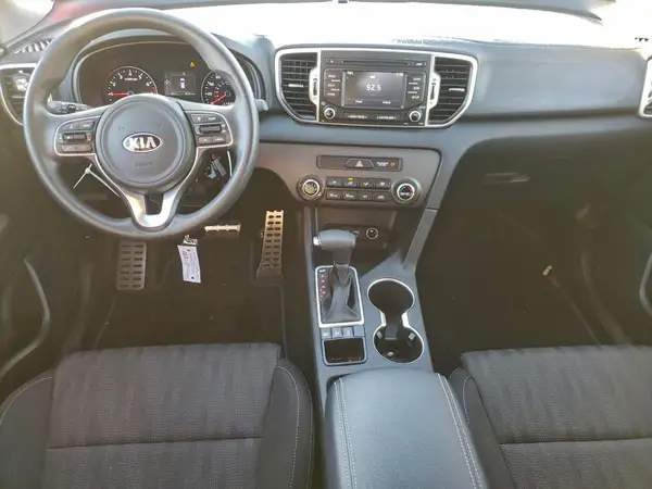 KNDPMCAC9K7606856 2019 KIA SPORTAGE - Image 8