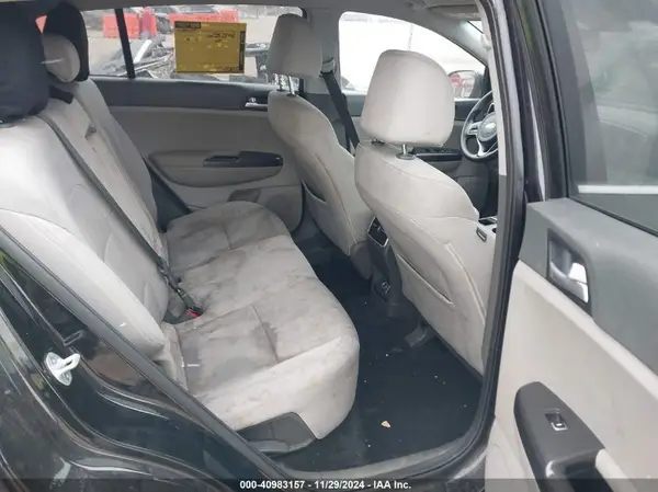 KNDPMCAC9K7608154 2019 KIA SPORTAGE - Image 8