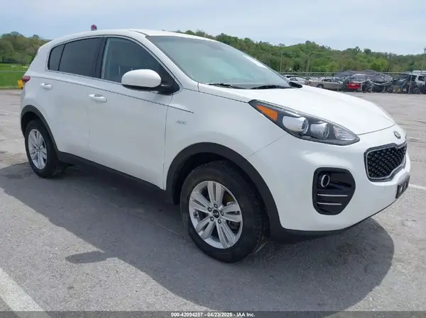 KNDPMCAC9K7608753 2019 KIA SPORTAGE - Image 1