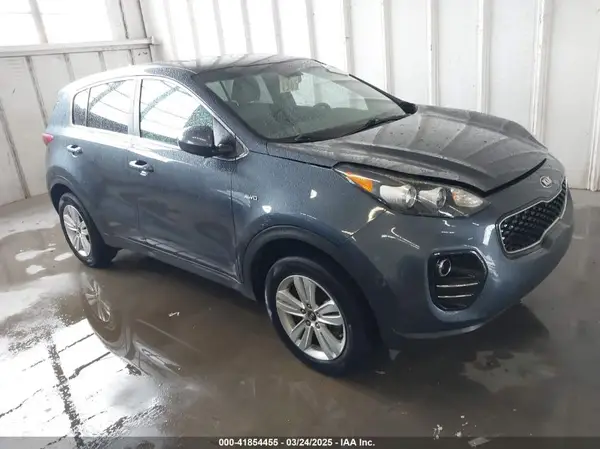 KNDPMCAC9K7611877 2019 KIA SPORTAGE - Image 1