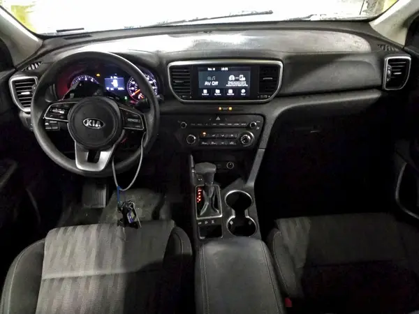 KNDPMCAC9L7637378 2020 KIA SPORTAGE - Image 8