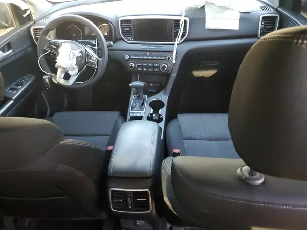 KNDPMCAC9L7643312 2020 KIA SPORTAGE - Image 8