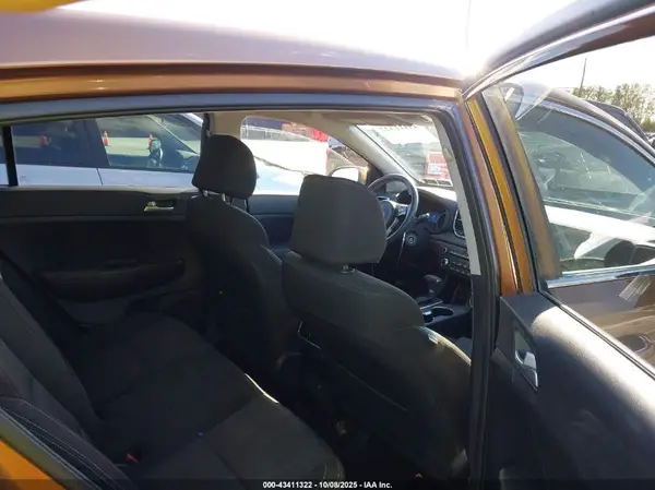 KNDPMCAC9L7674317 2020 KIA SPORTAGE - Image 8