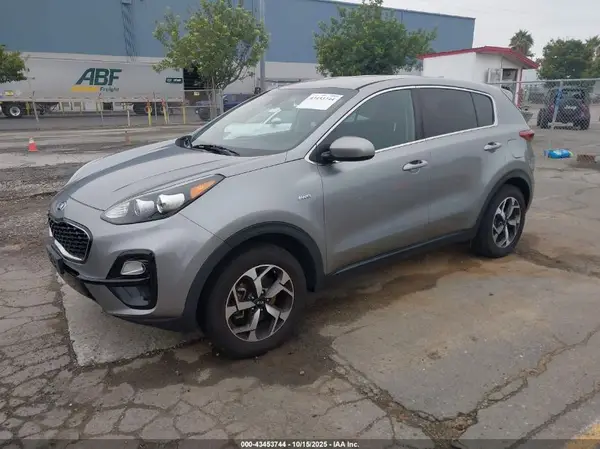 KNDPMCAC9L7739831 2020 KIA SPORTAGE - Image 2