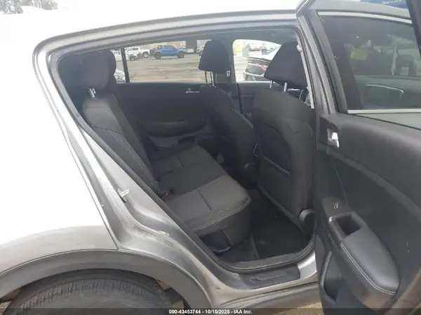 KNDPMCAC9L7739831 2020 KIA SPORTAGE - Image 8