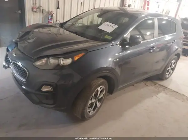 KNDPMCAC9L7797924 2020 KIA SPORTAGE - Image 2