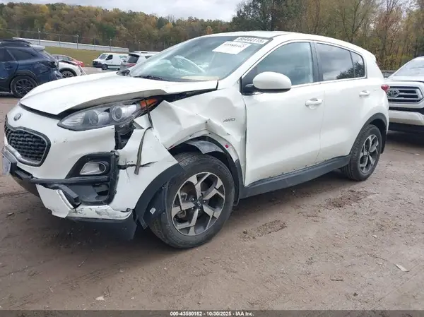 KNDPMCAC9L7814902 2020 KIA SPORTAGE - Image 2