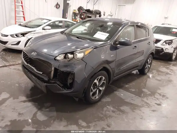 KNDPMCAC9L7836012 2020 KIA SPORTAGE - Image 2