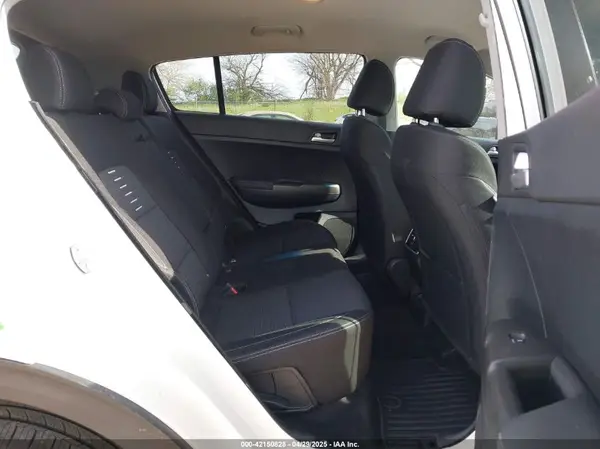 KNDPMCAC9L7836379 2020 KIA SPORTAGE - Image 8