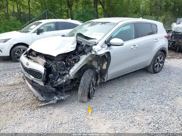 KNDPMCAC9M7844869 2021 KIA SPORTAGE - Image 2