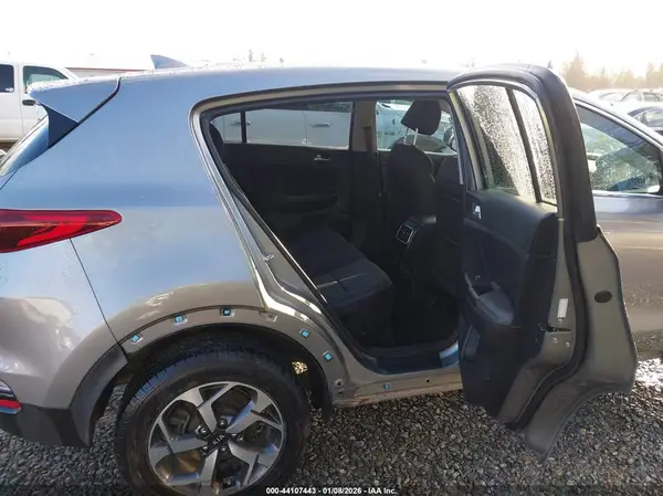KNDPMCAC9M7897006 2021 KIA SPORTAGE - Image 8