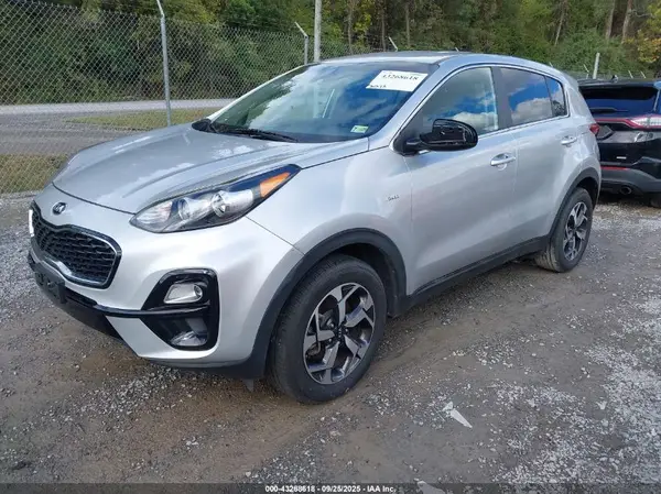 KNDPMCAC9M7899922 2021 KIA SPORTAGE - Image 2