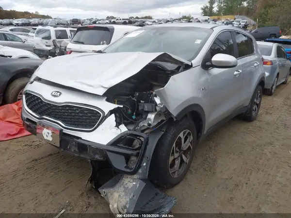 KNDPMCAC9M7903144 2021 KIA SPORTAGE - Image 2