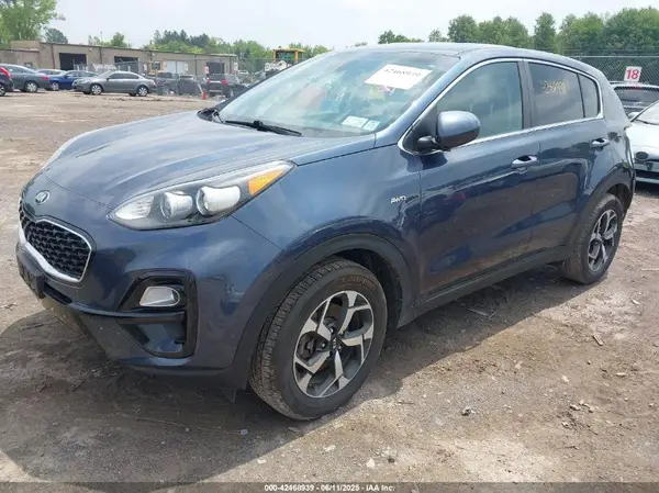KNDPMCAC9M7903371 2021 KIA SPORTAGE - Image 2